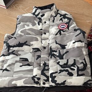 Canada Goose Camouflage Vest - Black, Gray, White
